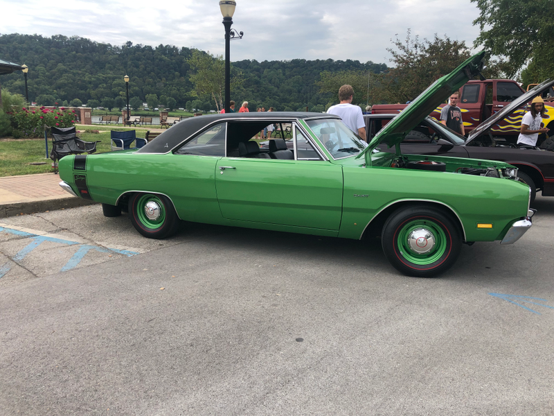 Illustration for article titled Car show in Madison (warning: obvs very big photo dump)